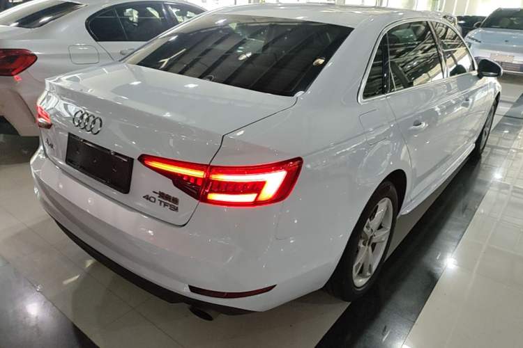 Used Audi A4L 2017 40 TFSI Fashion Model Rear Right 45 Deg