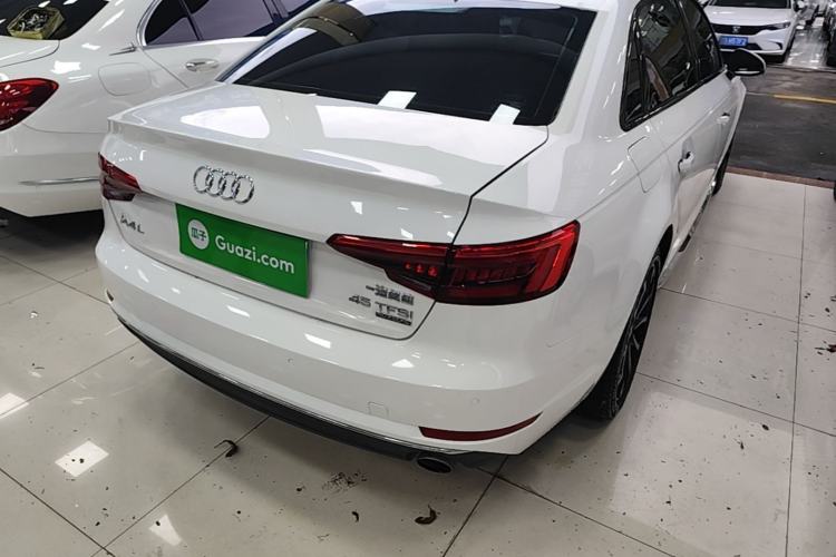 Used Audi A4L 2017 45 TFSI quattro Style Edition Rear Right 45 Deg