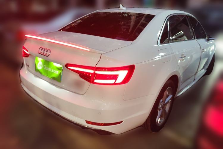 Used Audi A4L 2017 Plus 40 TFSI Fashion Model Rear Right 45 Deg
