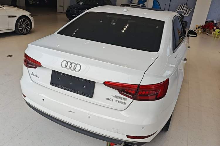 Used Audi A4L 2017 40 TFSI Style Edition Rear Right 45 Deg