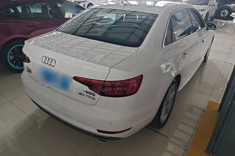 Used Audi A4L 2017 Plus 40 TFSI Fashion Model Rear Right 45 Deg
