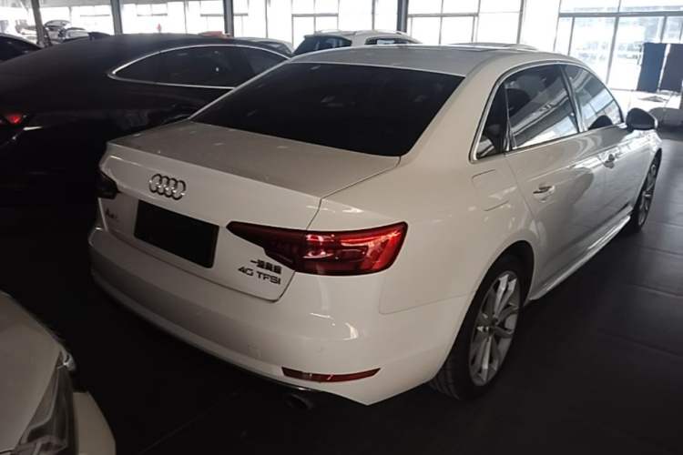Used Audi A4L 2017 40 TFSI Style Edition Rear Right 45 Deg
