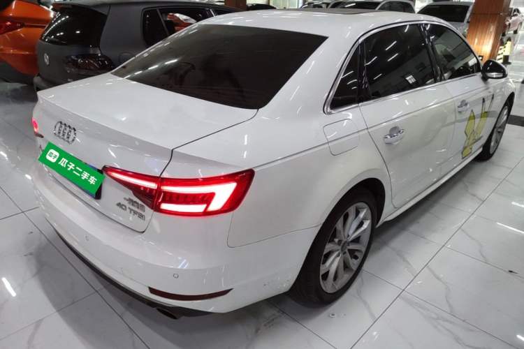 Used Audi A4L 2017 40 TFSI Style Edition Rear Right 45 Deg