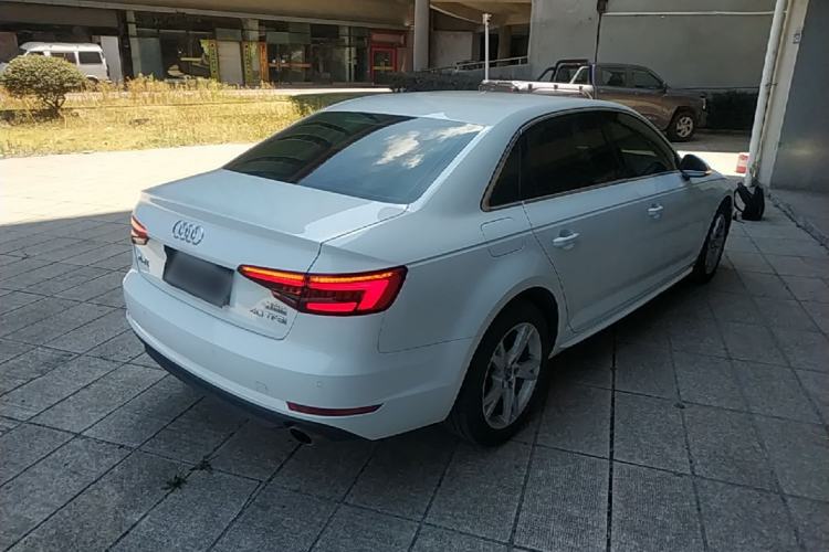 Used Audi A4L 2017 Plus 40 TFSI Ambition Model Rear Right 45 Deg
