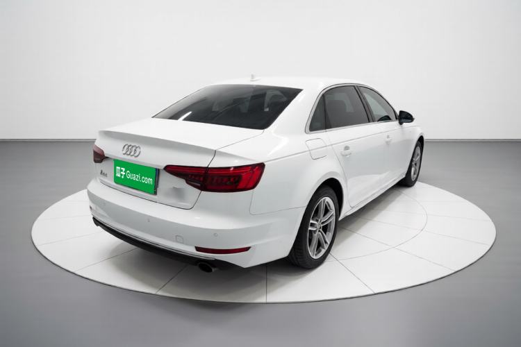 Used Audi A4L 2017 Plus 40 TFSI Fashion Model Rear Right 45 Deg