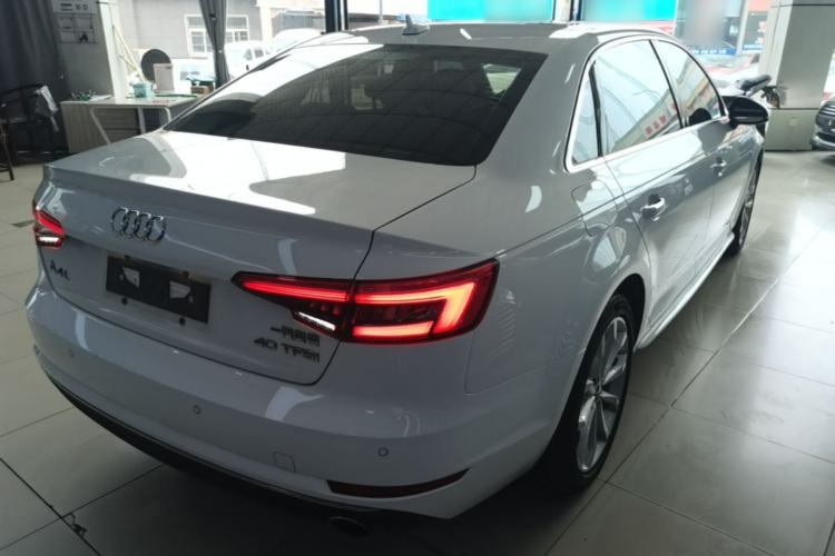 Used Audi A4L 2017 40 TFSI Style Edition Rear Right 45 Deg