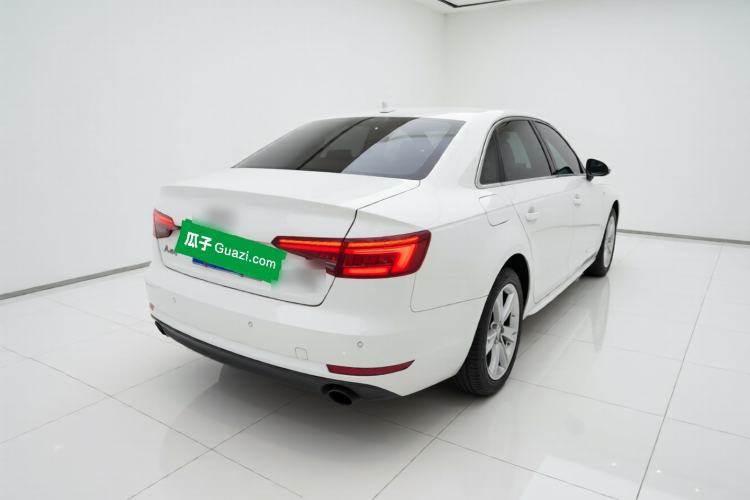 Used Audi A4L 2017 Plus 40 TFSI Fashion Model Rear Right 45 Deg