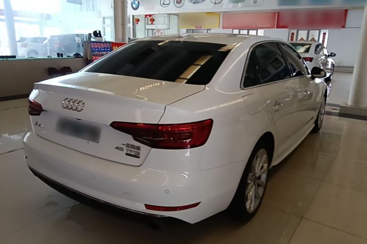 Used Audi A4L 2017 45 TFSI quattro Style Edition Rear Right 45 Deg