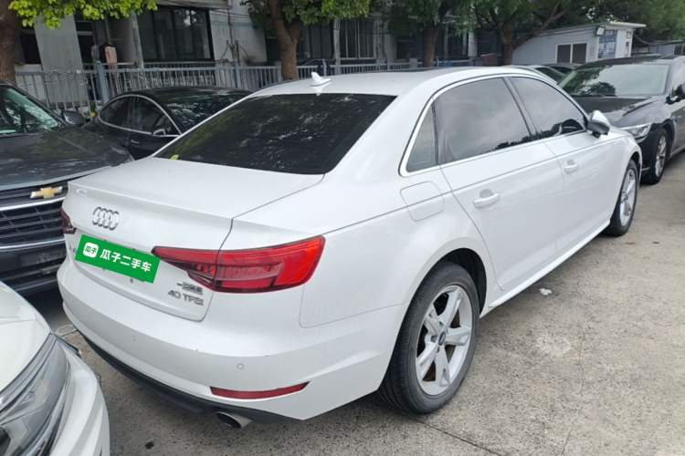 Used Audi A4L 2017 40 TFSI Fashion Model Rear Right 45 Deg