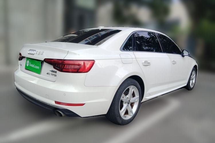 Used Audi A4L 2017 Plus 40 TFSI Fashion Model Rear Right 45 Deg
