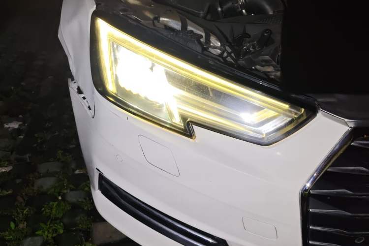 Used Audi A4L 2017 40 TFSI Ambition Edition Right Front Headlight