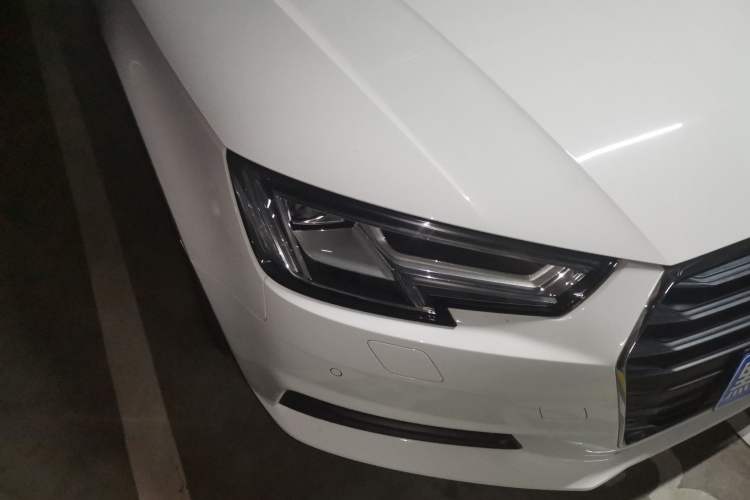 Used Audi A4L 2017 40 TFSI Fashion Model Right Front Headlight
