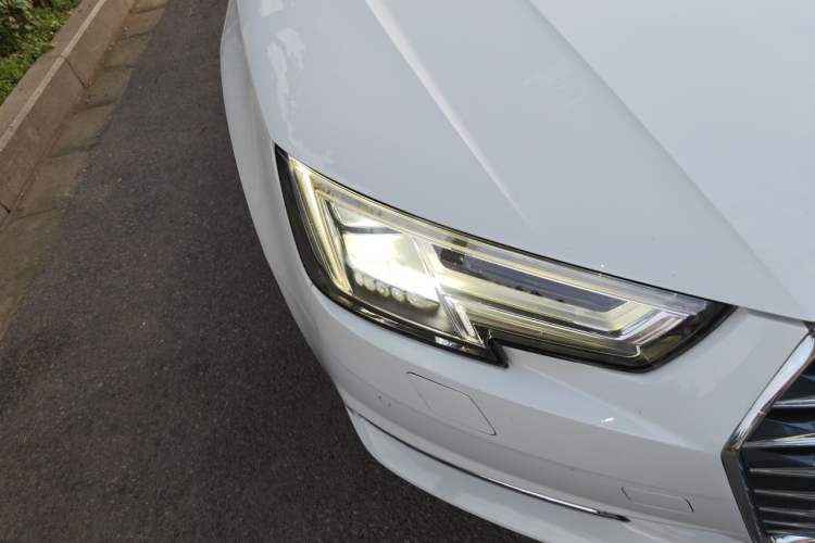 Used Audi A4L 2017 Plus 40 TFSI Fashion Model Right Front Headlight