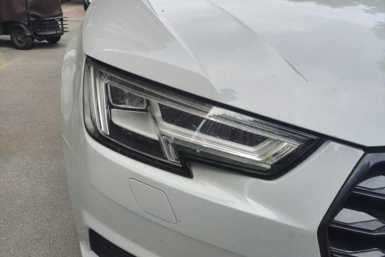 Used Audi A4L 2017 40 TFSI Fashion Model Right Front Headlight