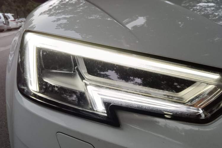 Used Audi A4L 2017 Plus 45 TFSI quattro Stylish Model Right Front Headlight
