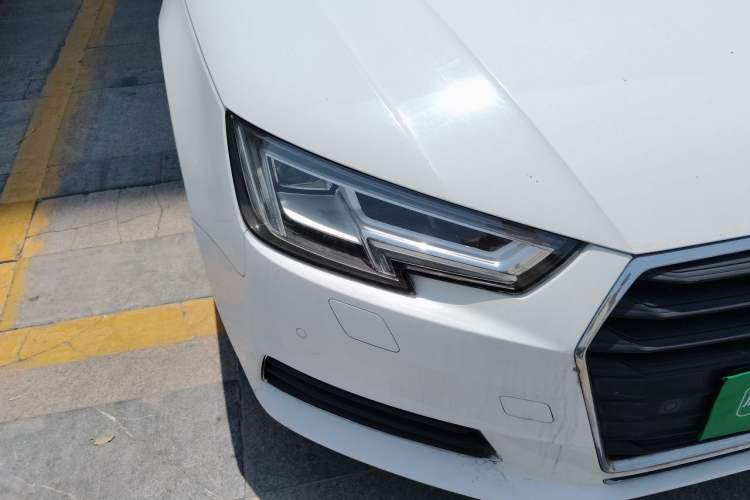 Used Audi A4L 2017 Plus 40 TFSI Fashion Model Right Front Headlight