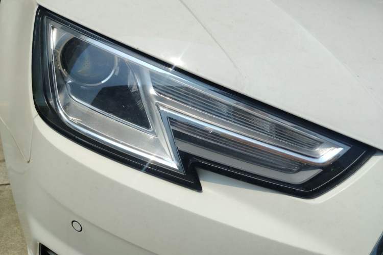 Used Audi A4L 2017 Plus 40 TFSI Ambition Model Right Front Headlight