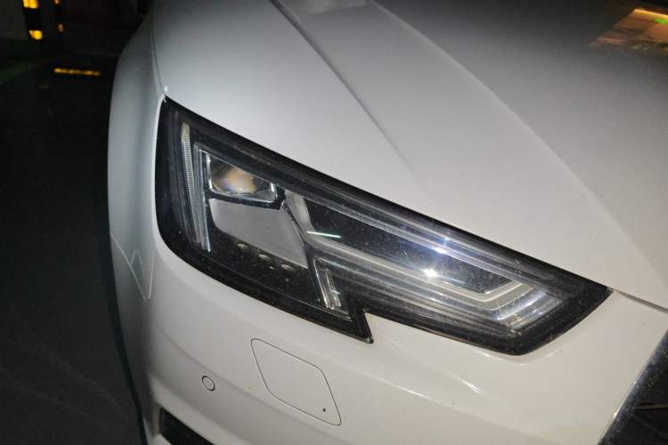 Used Audi A4L 2017 40 TFSI Fashion Model Right Front Headlight