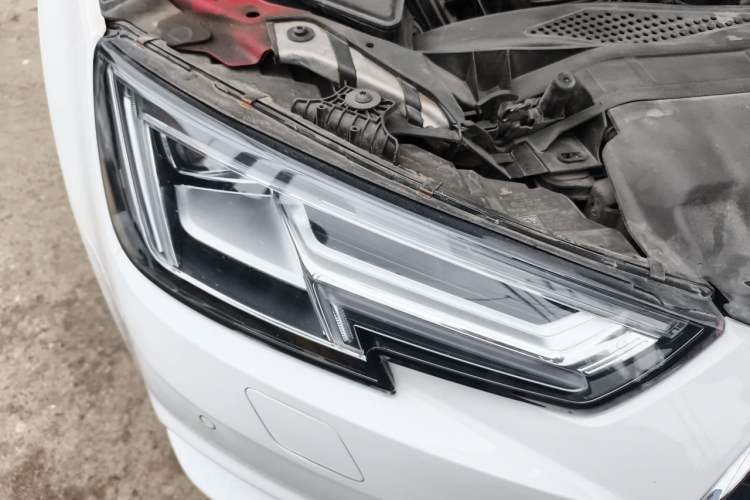 Used Audi A4L 2017 Plus 40 TFSI Fashion Model Right Front Headlight