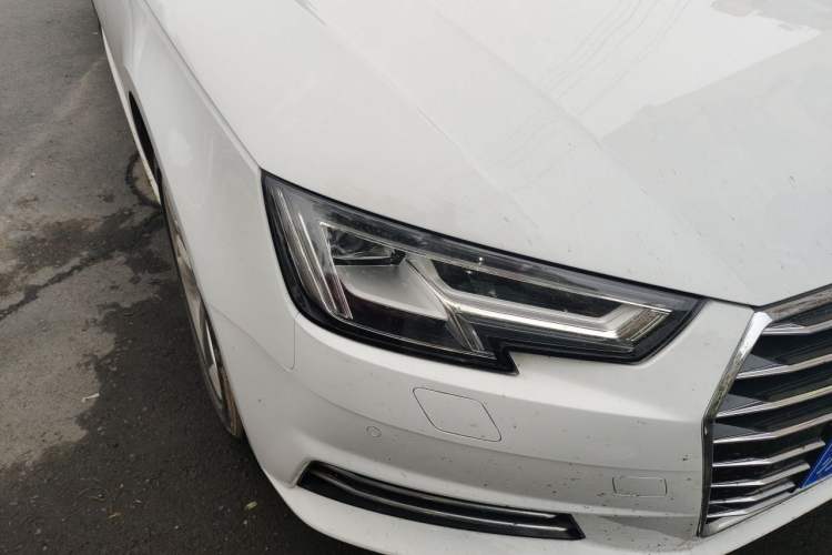 Used Audi A4L 2017 40 TFSI Fashion Model Right Front Headlight