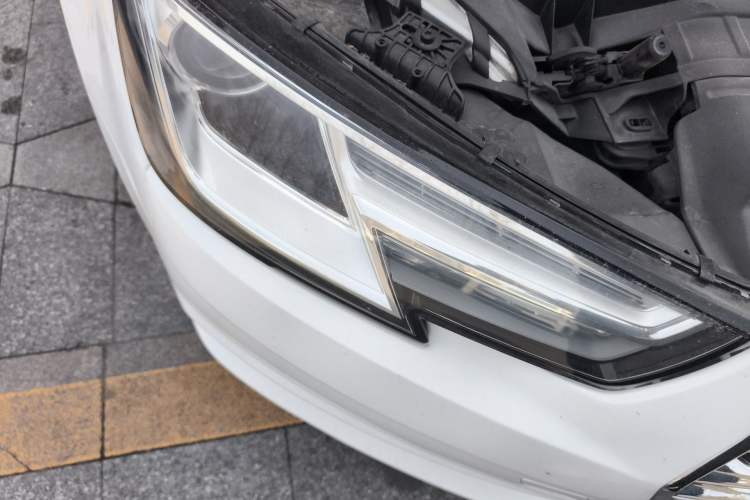 Used Audi A4L 2017 40 TFSI Ambition Edition Right Front Headlight