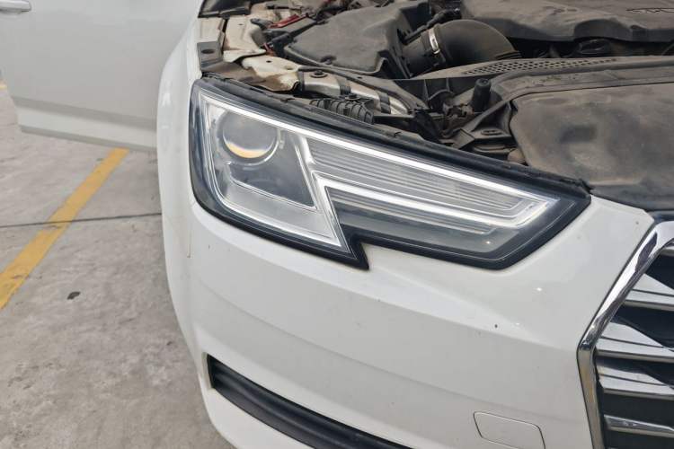Used Audi A4L 2017 40 TFSI Ambition Edition Right Front Headlight