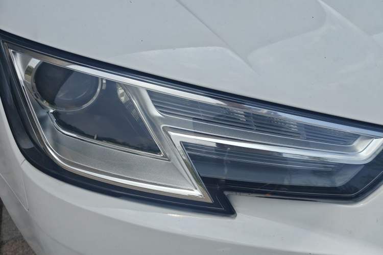 Used Audi A4L 2017 40 TFSI Ambition Edition Right Front Headlight