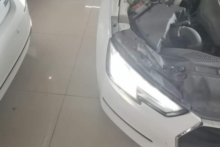 Used Audi A4L 2017 40 TFSI Ambition Edition Right Front Headlight