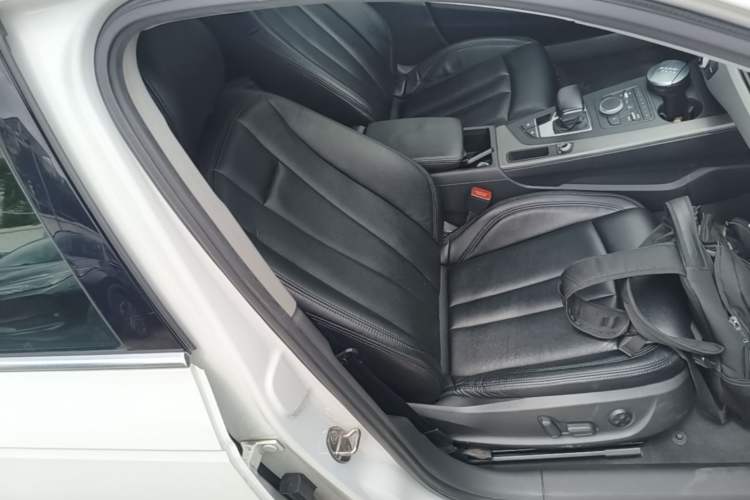 Used Audi A4L 2017 Plus 40 TFSI Ambition Model Right Front Seat