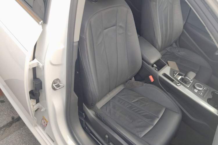 Used Audi A4L 2017 Plus 40 TFSI Ambition Model Right Front Seat