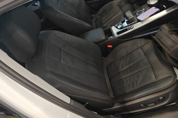 Used Audi A4L 2017 45 TFSI quattro Sport Edition Right Front Seat