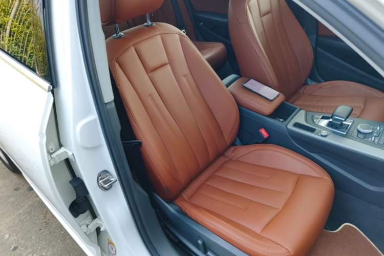 Used Audi A4L 2017 Plus 40 TFSI Ambition Model Right Front Seat