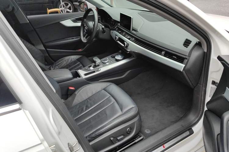 Used Audi A4L 2017 Plus 40 TFSI Sport Model Right Front Seat
