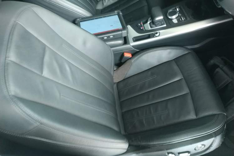 Used Audi A4L 2017 40 TFSI Fashion Model Right Front Seat