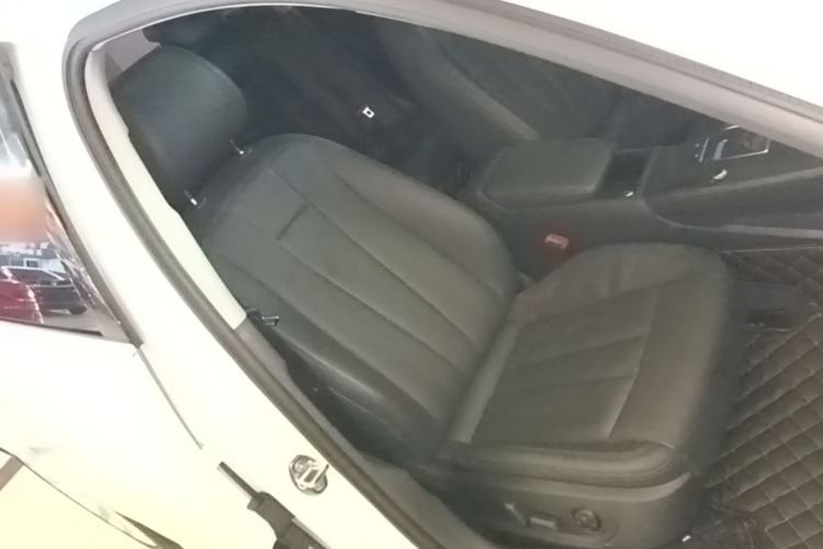 Used Audi A4L 2017 45 TFSI quattro Style Edition Right Front Seat