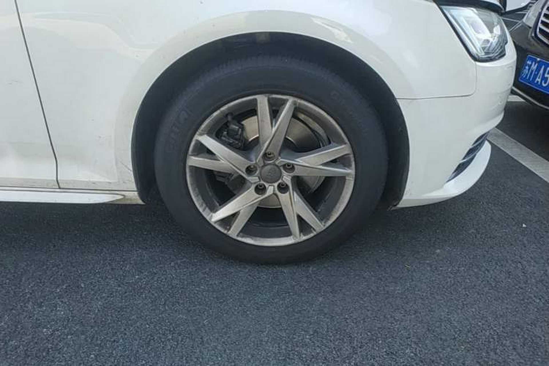 Used Audi A4L 2017 Plus 40 TFSI Ambition Model Right Front Wheel Hub