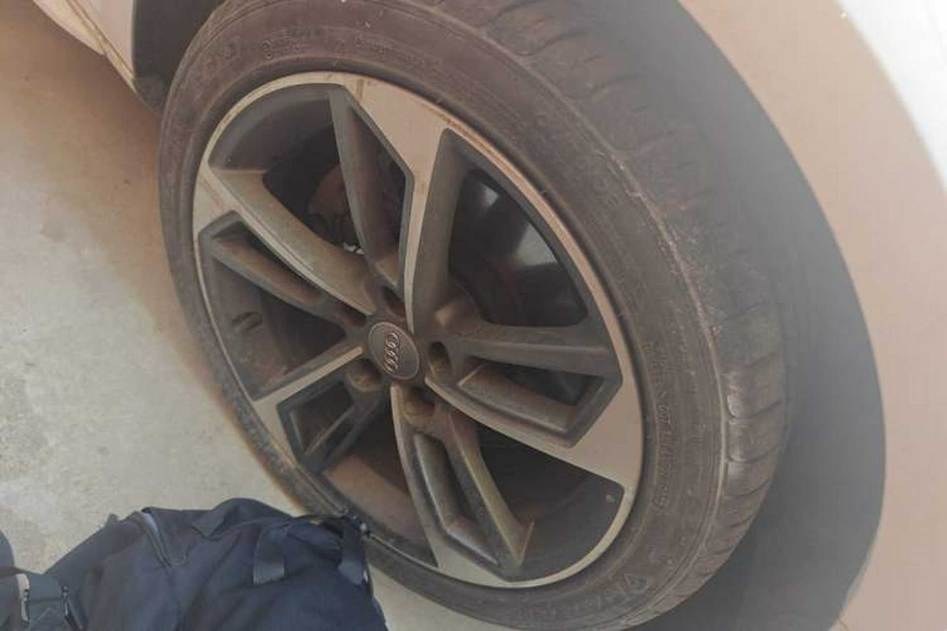 Used Audi A4L 2017 40 TFSI Sport Edition Right Front Wheel Hub