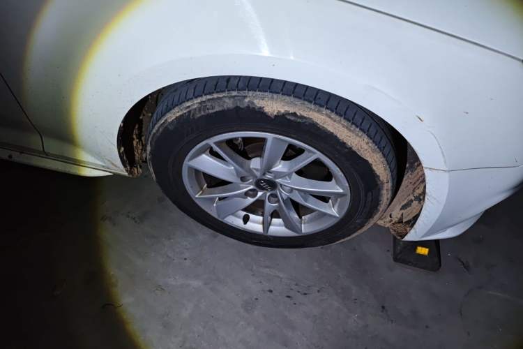 Used Audi A4L 2017 40 TFSI Ambition Edition Right Front Wheel Hub