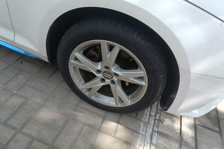Used Audi A4L 2017 Plus 40 TFSI Ambition Model Right Front Wheel Hub