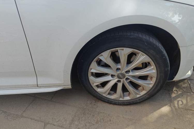Used Audi A4L 2017 Plus 40 TFSI Ambition Model Right Front Wheel Hub