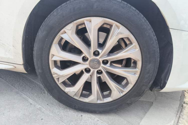 Used Audi A4L 2017 Plus 40 TFSI Ambition Model Right Front Wheel Hub