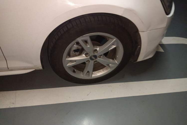 Used Audi A4L 2017 Plus 40 TFSI Ambition Model Right Front Wheel Hub
