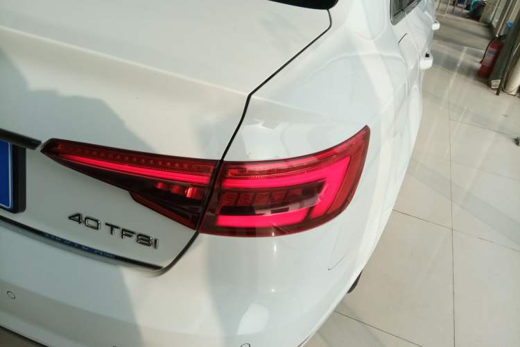 Used Audi A4L 2017 40 TFSI Ambition Edition Right Rear Taillight