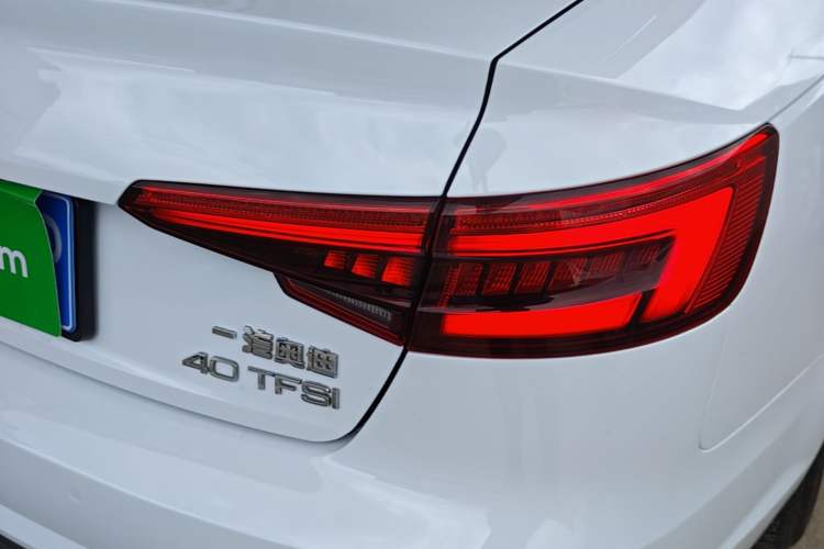 Used Audi A4L 2017 40 TFSI Ambition Edition Right Rear Taillight