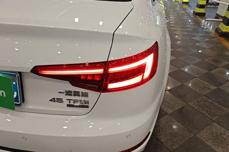 Used Audi A4L 2017 45 TFSI quattro Sport Edition Right Rear Taillight