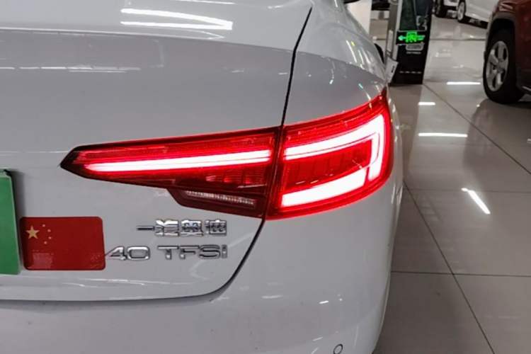 Used Audi A4L 2017 Plus 40 TFSI Ambition Model Right Rear Taillight
