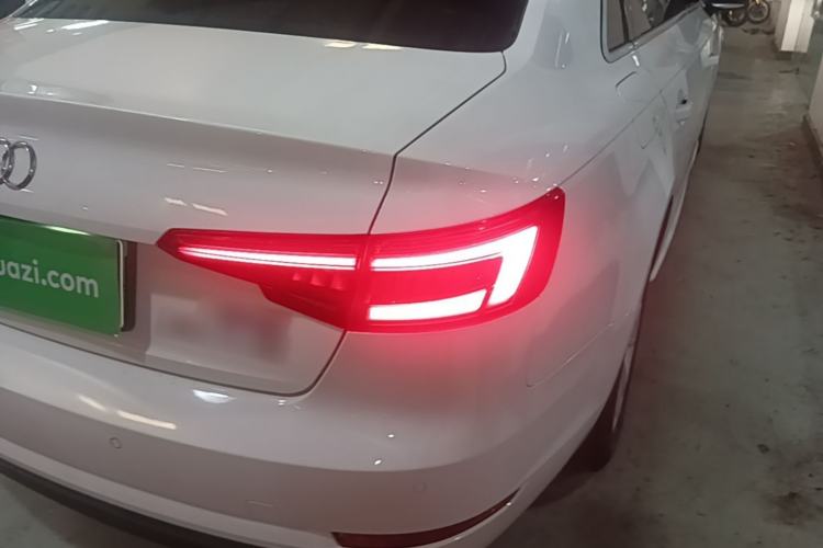 Used Audi A4L 2017 40 TFSI Ambition Edition Right Rear Taillight