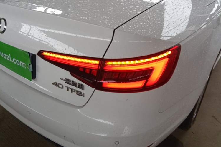 Used Audi A4L 2017 40 TFSI Fashion Model Right Rear Taillight
