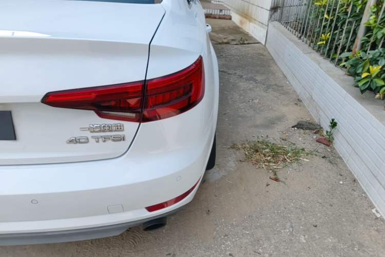 Used Audi A4L 2017 Plus 40 TFSI Ambition Model Right Rear Taillight