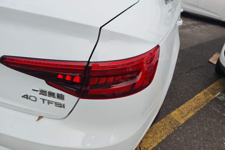 Used Audi A4L 2017 Plus 40 TFSI Ambition Model Right Rear Taillight